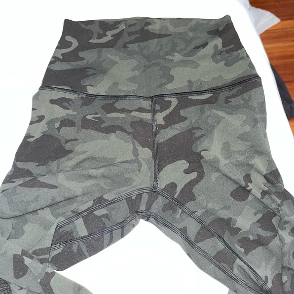Lululemon Align Pant 28” Incognito Camo Multi Gator Green Size 2 - Picture 9 of 10